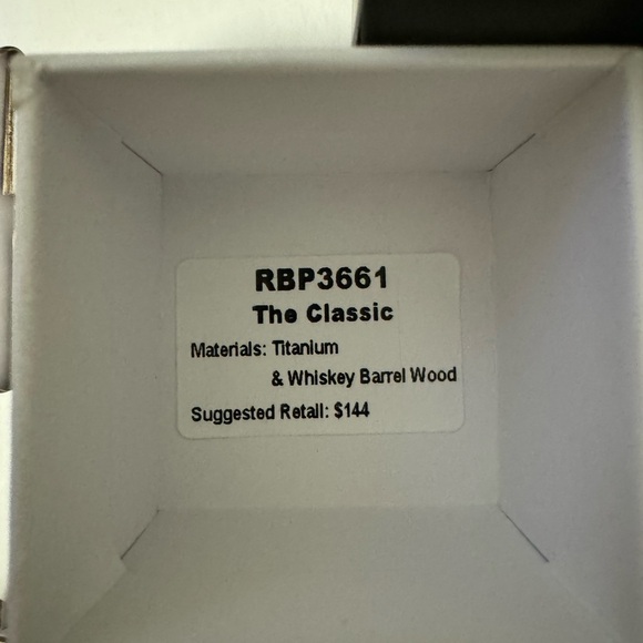 NWT BP “The Classic” Men’s Titanium and Whiskey Barrel Wood Ring SZ 8 - Picture 5 of 7